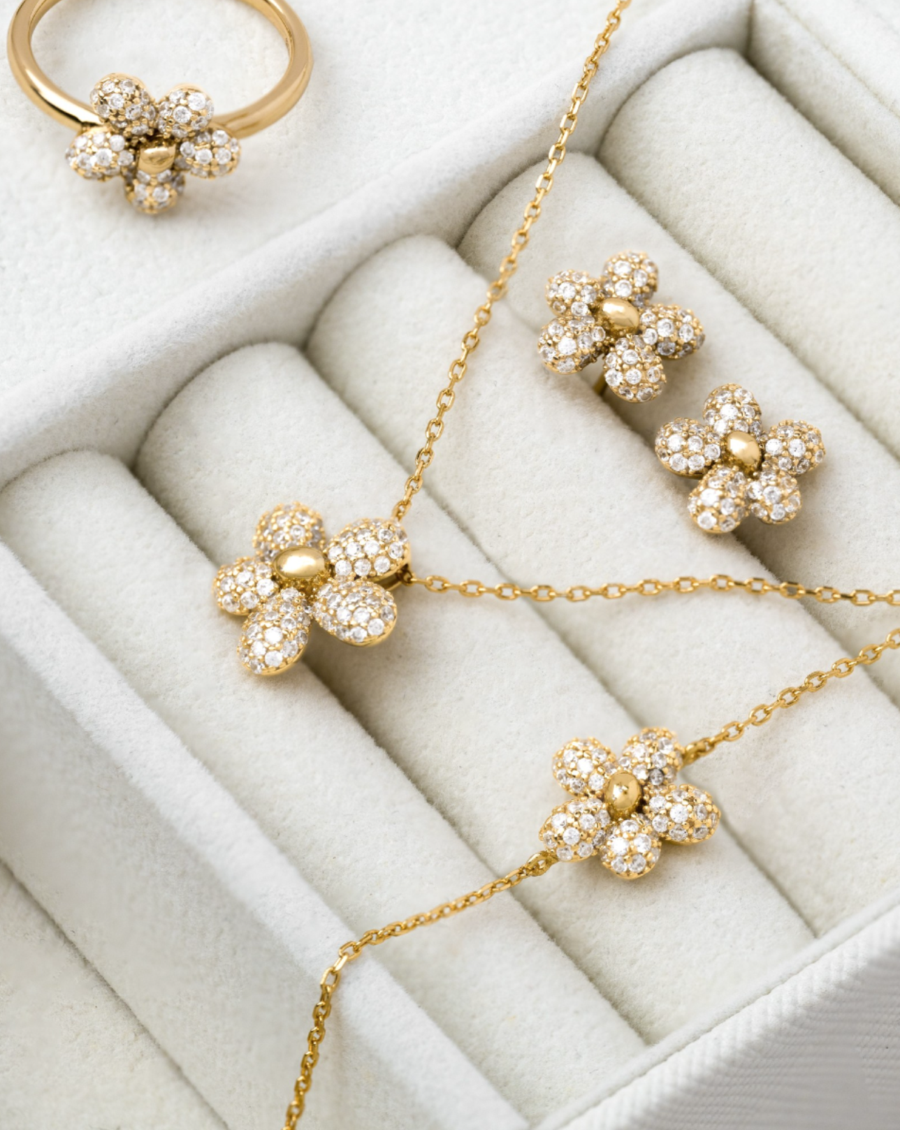 JoanliNor sølv/forgyldte ørestikker Phoebenor