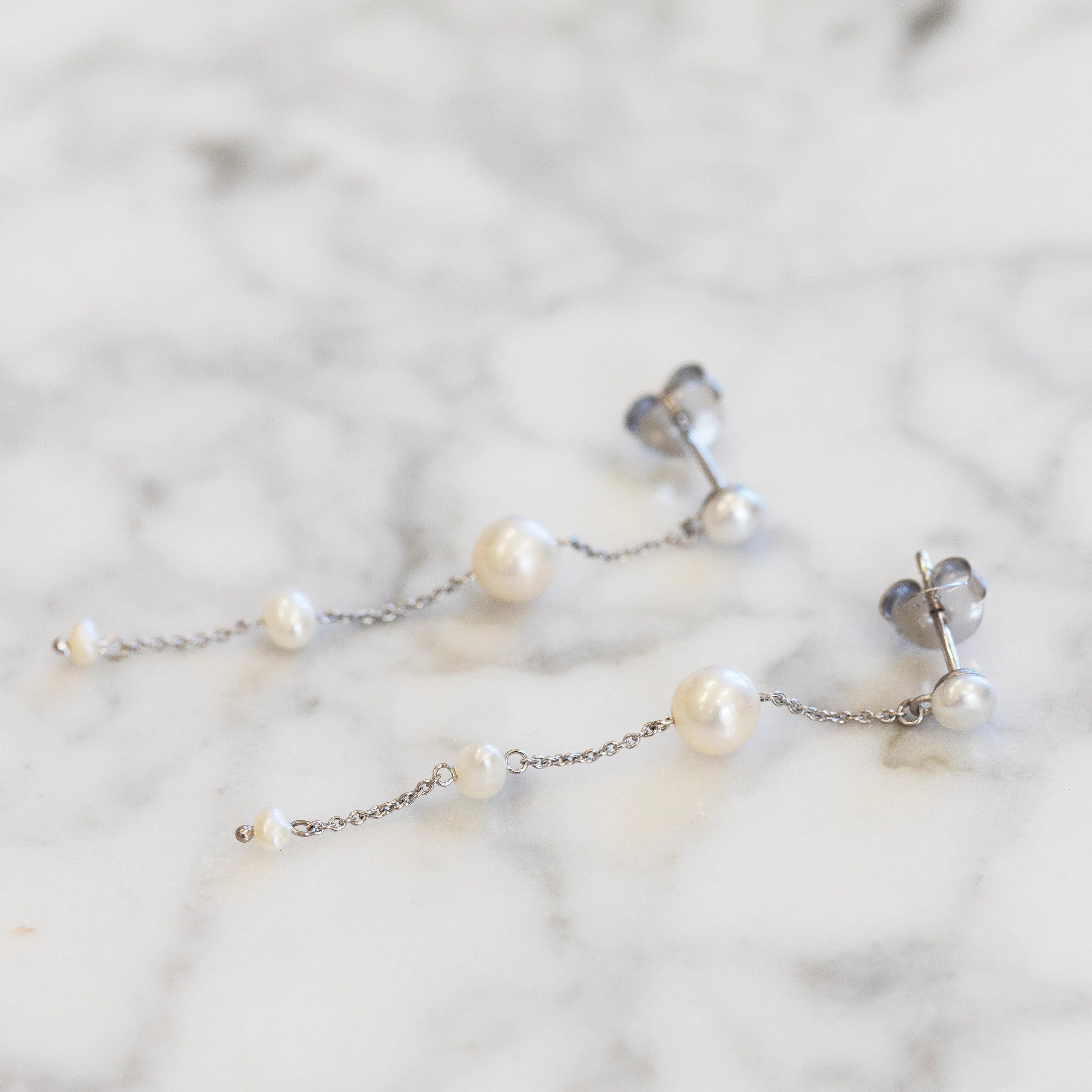 Aura earhangers