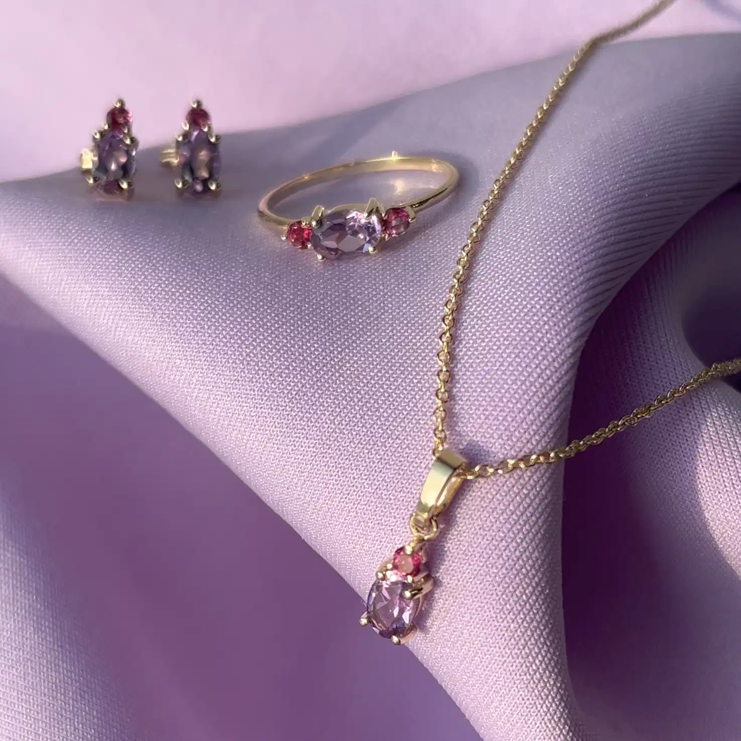 Halskæde i 8 kt. m. Ametyst