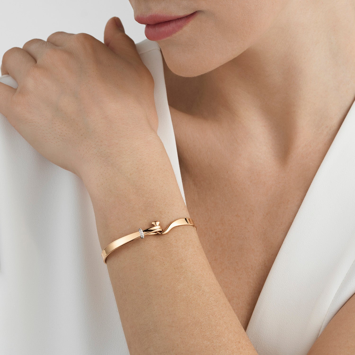 Torun Armring, 18kt Rosaguld m. diamanter - Sct. Mathias Ure & Guld