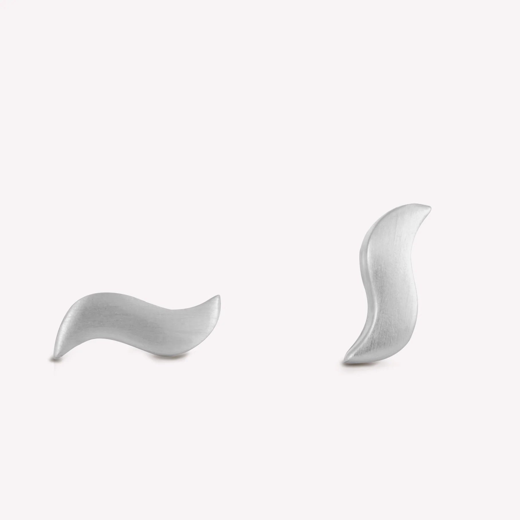 Wave studs